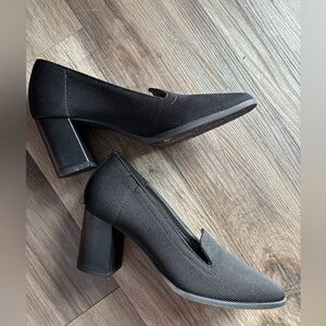 Elegant Black Women's Heels Adrienne Vittadini